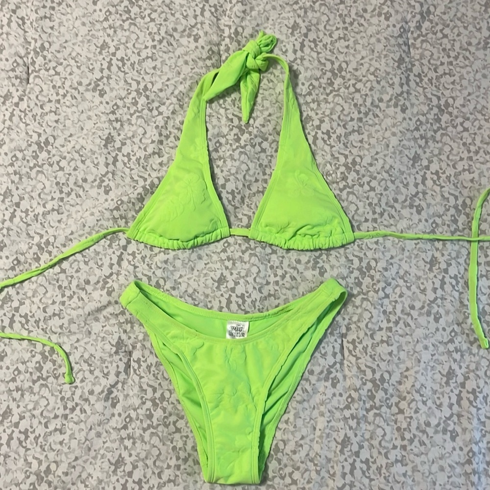 NWOT lime green bikini